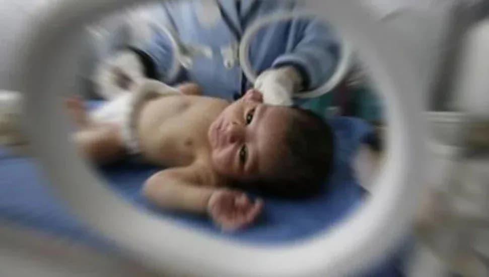 Pakistan’da bir hastanede çıkan yangında en az 15 bebek hayatını kaybetti
