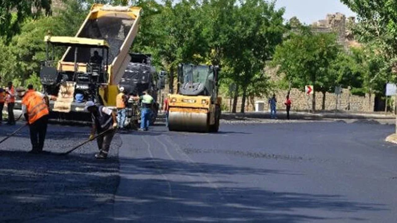 Dereboyu’nda asfalt çalışması: Sürücülere trafik uyarısı