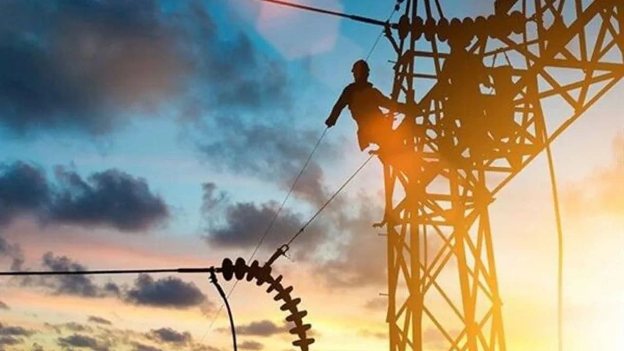 Erülkü Süpermarket çevresinde bugün 23.00-02.00 saatleri arasında elektrik kesintisi