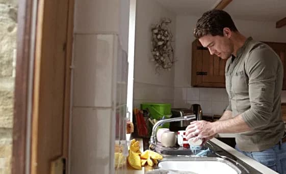 Mutfağınızdaki bakteri yuvası: Bilim insanlarından sünger uyarısı