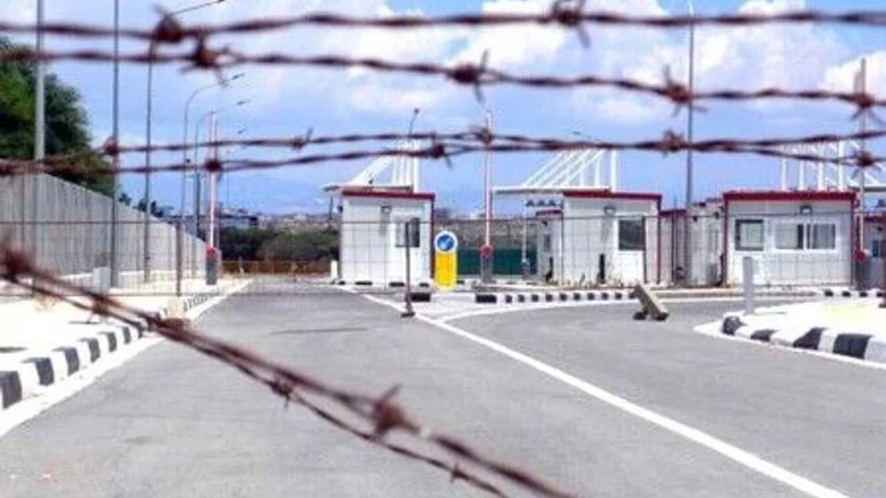 Derinya Sınır Kapısı’nda geçişler normale döndü