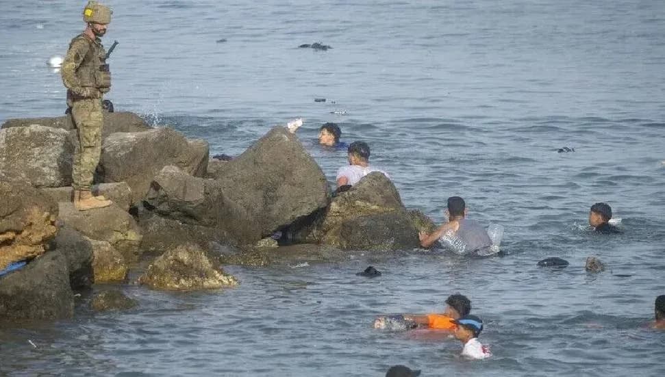 İspanya'dan düzensiz göçmenlere "hayatınızı tehlikeye atmayın" mesajı