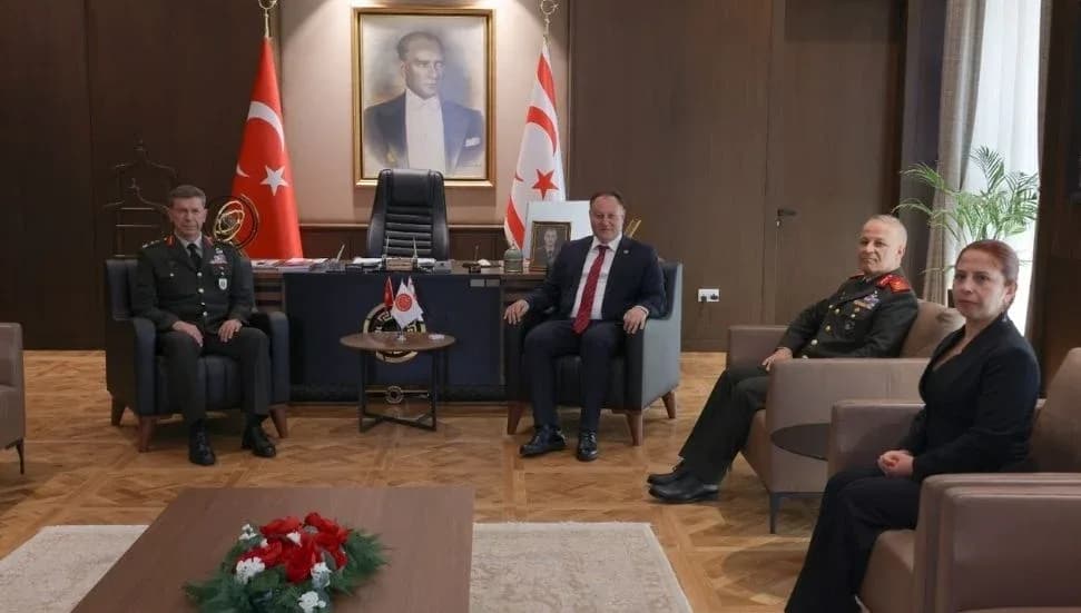 Öztürkler, Tümgeneral İnaltekin ve Tuğgeneral Bilir’e görevlerinde başarı diledi