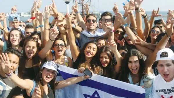 İsrail’den Kıbrıs’a yeni göç dalgası: Sayı 20 bine yaklaştı