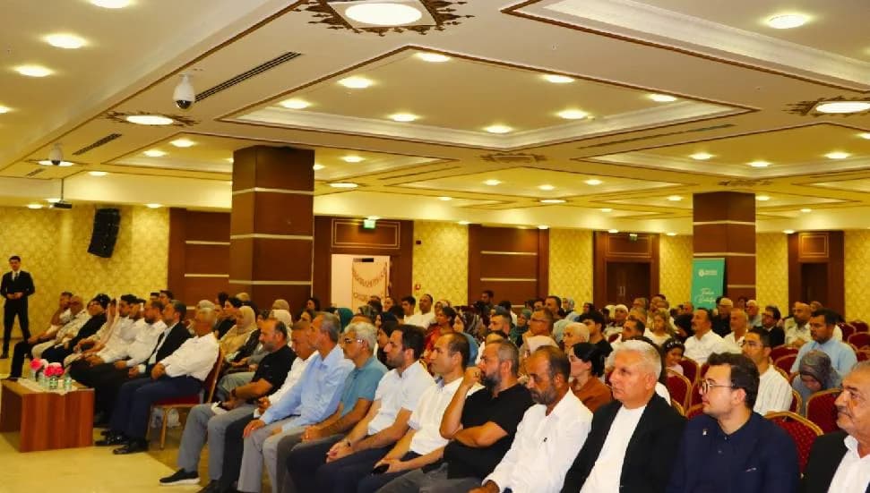 Hz. Muhammed’in hayatı Hala Sultan Camii’nde anlatıldı