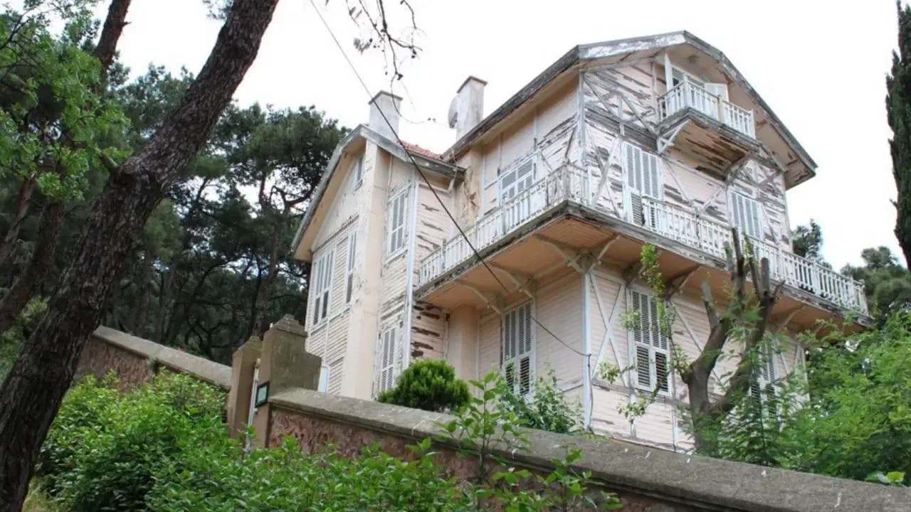 Ada Dostları Derneği ve TYS, Hüseyin Rahmi Gürpınar Evi önünde açıklama yapacak: ‘Bellek yok olmasın’