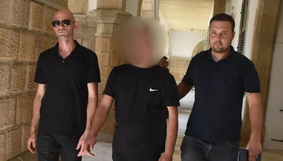 Dört araca çarpan sürücünün tükürük örneğinde uyuşturucu tespit edildi: Zanlı 3 gün tutuklu