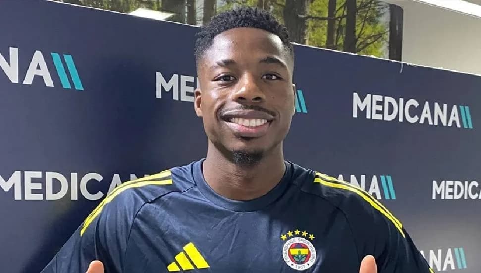 Fenerbahçe, Anthony Musaba'yı Norwich'e kiraladı