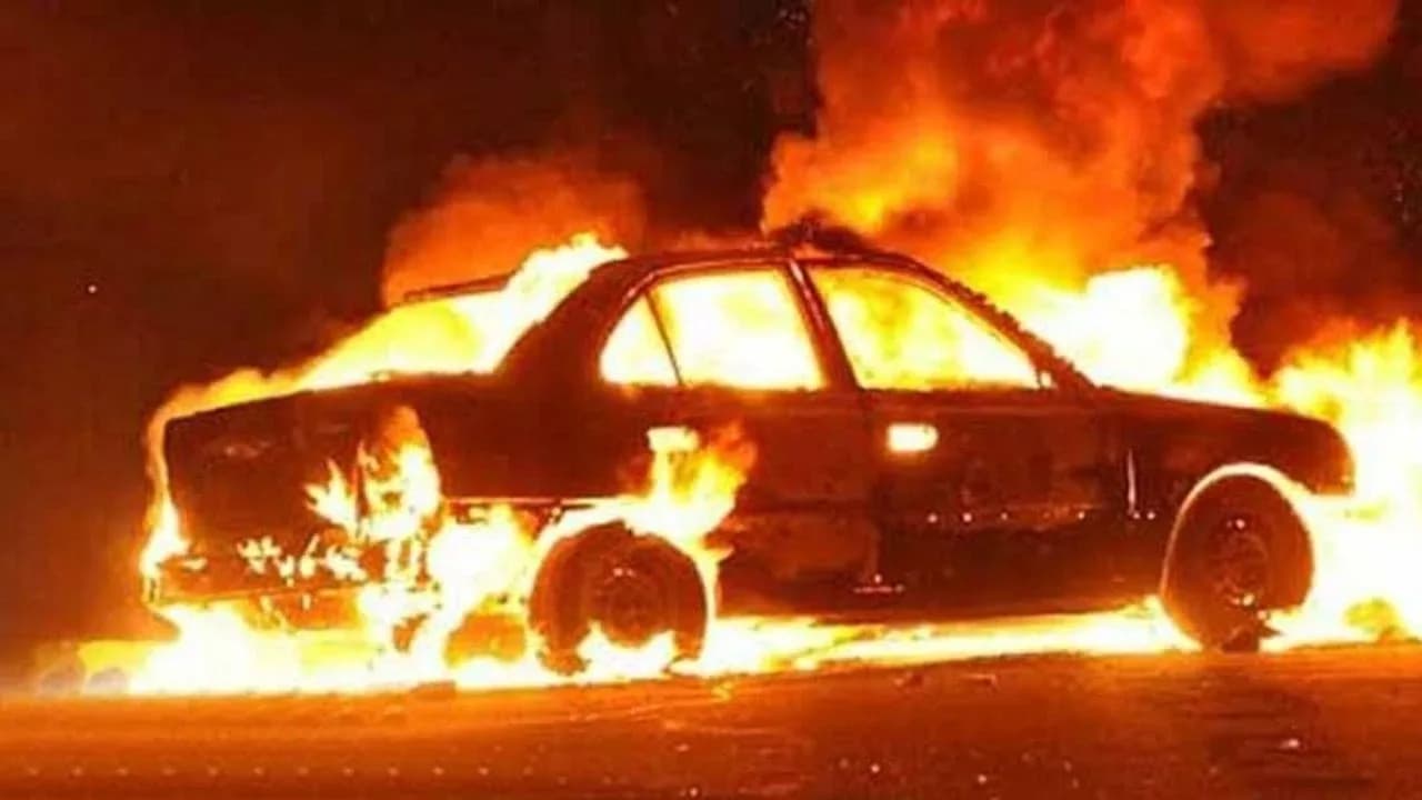 Lefkoşa’da araçta bırakılan çakmak yangına neden oldu