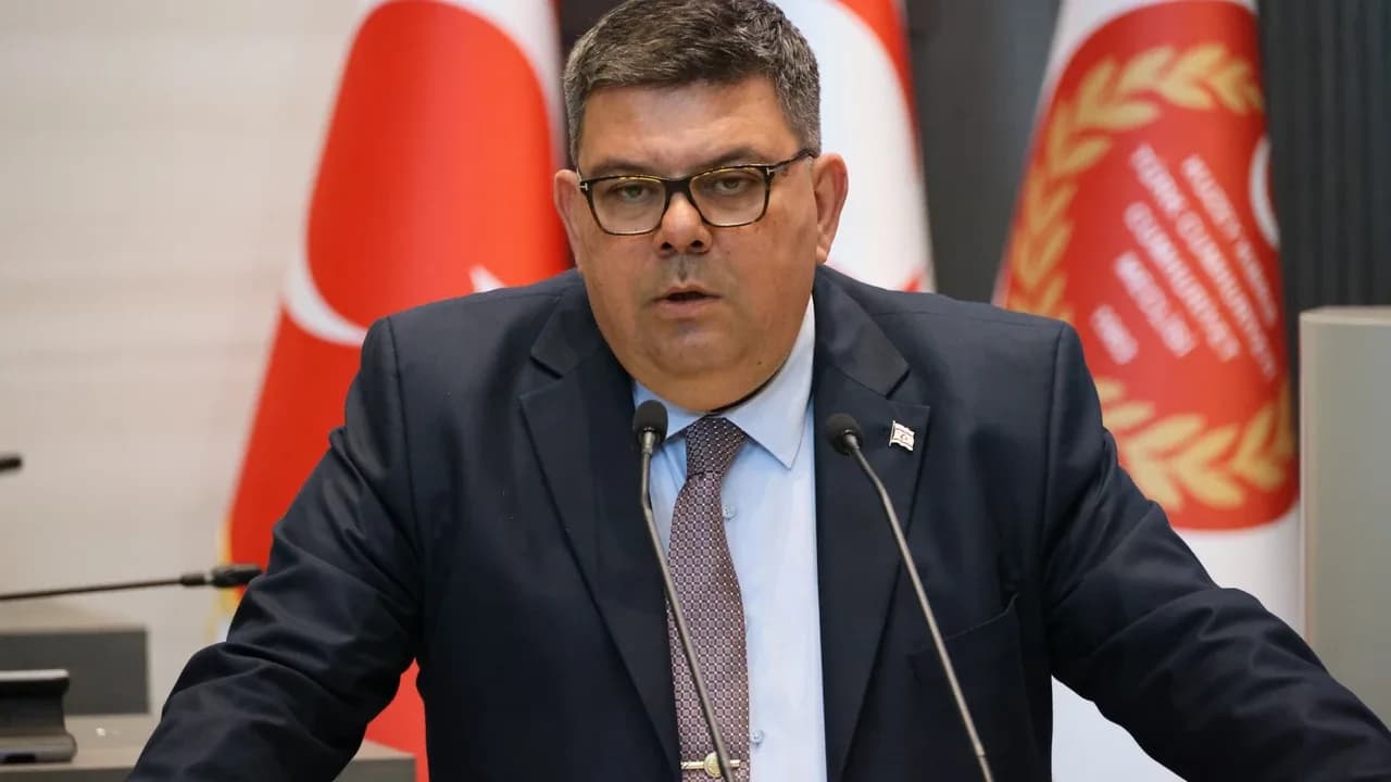 Berova'dan CTP'ye sert eleştiri: "Bu devletin kamu maliyesini 3 ay bile yönetemez"