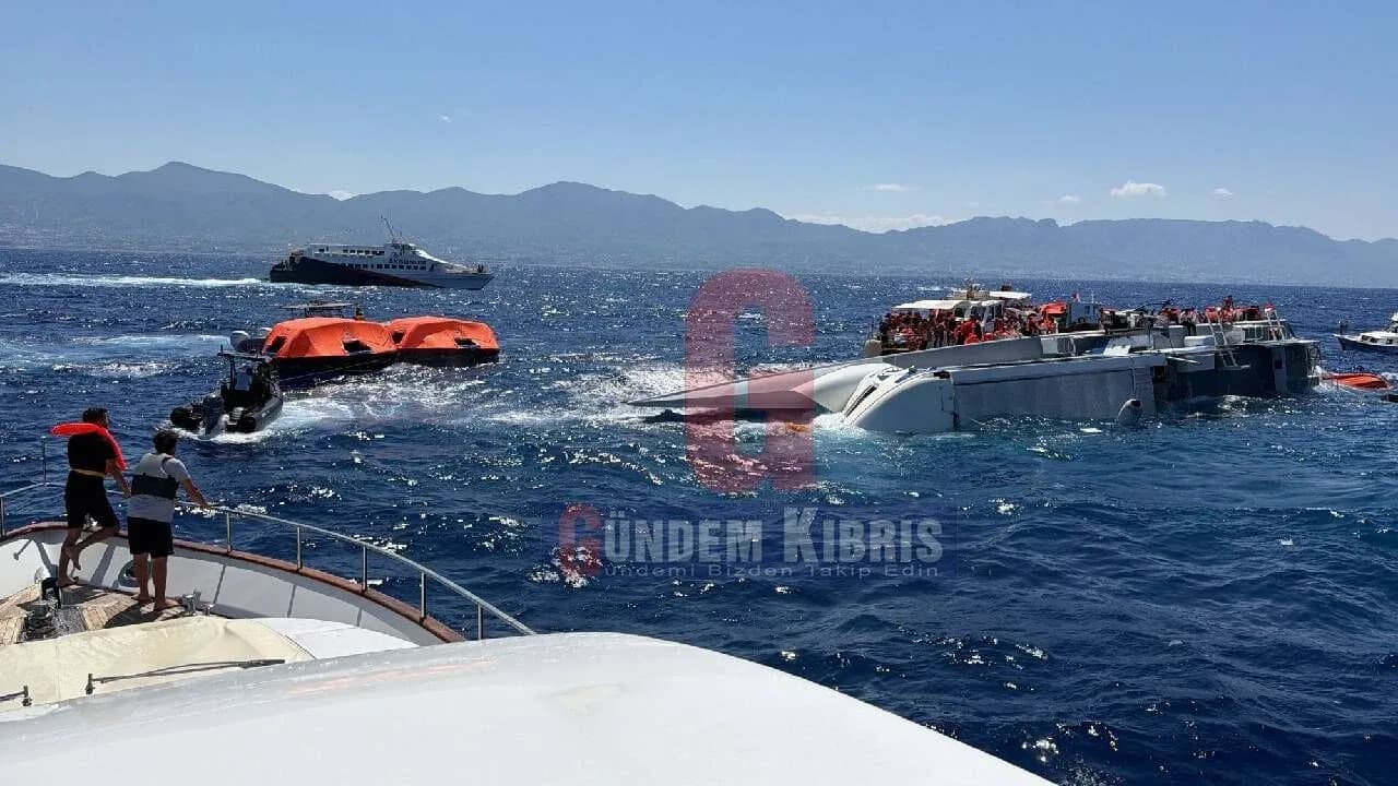 Arıklı: Girne açıklarında su alan feribottakileri kurtarma çalışmaları sürüyor