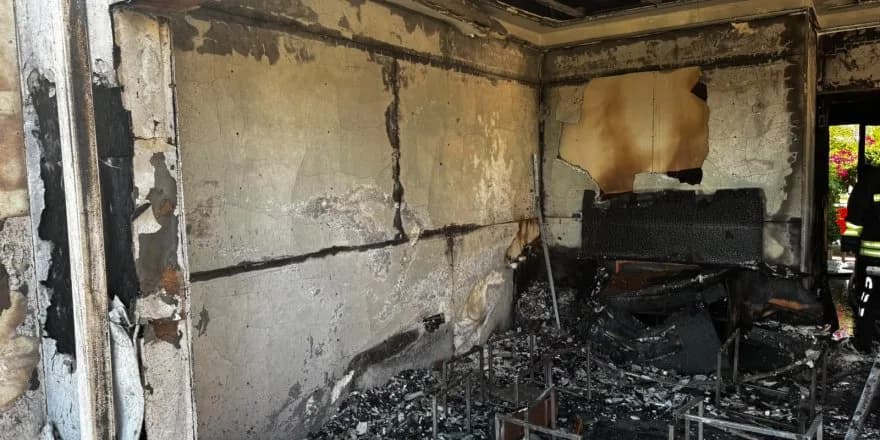 Gönyeli’de balkonda unutulan çakmak yangına neden oldu