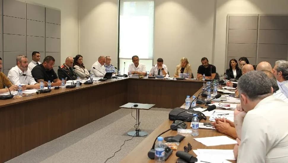 Hukuk Komitesi’nde bir yasa, iki karar tasarısı görüşüldü