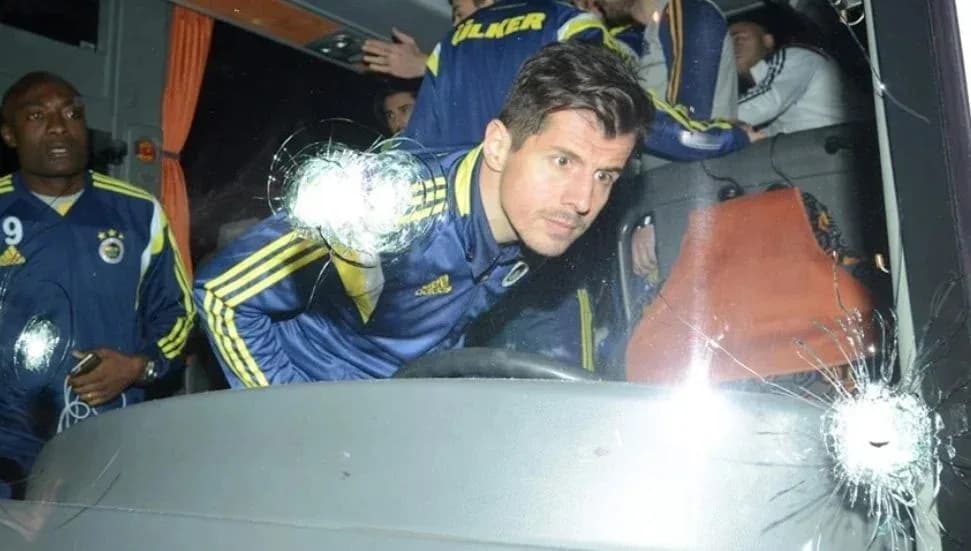 Fenerbahçe otobüsüne silahlı saldırı soruşturması: 5 kişi gözaltına alındı