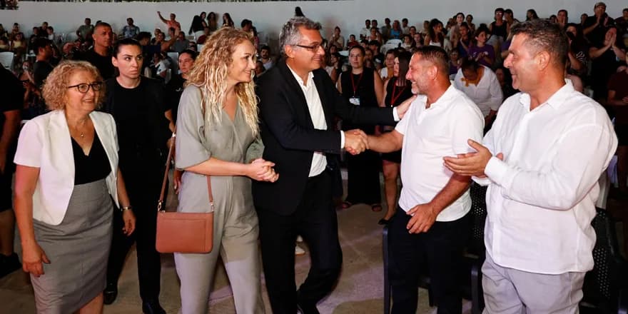 Erhürman, Yeniboğaziçi ve Serdarlı’daki festivallere katıldı
