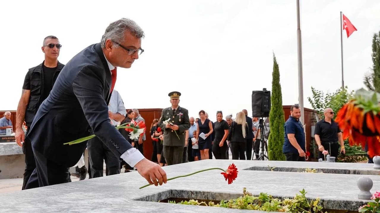 Erhürman: Şehitlerimizin hatırasına da gelecek kuşakların güvenliğine de sahip çıkacağız