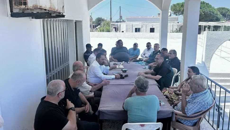 Hüseyin Çavuş Tepebaşı’nda bölge halkının taleplerini dinledi