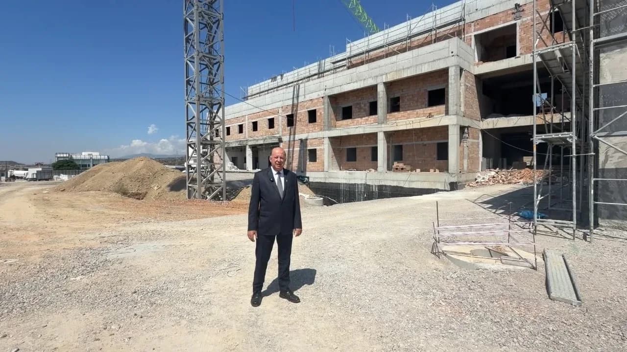 Dinçyürek: "Karpaz Hastanesi yıl sonuna kadar tamamlanacak"