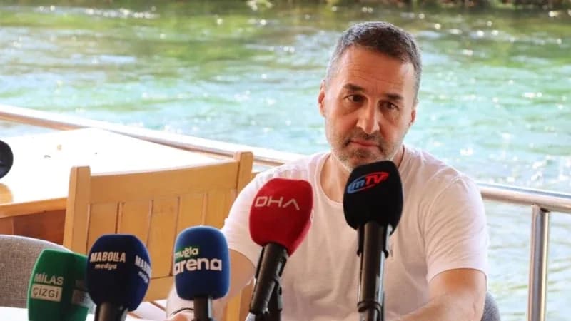 Kadın gazetecilere yönelik sözleri için özür diledi