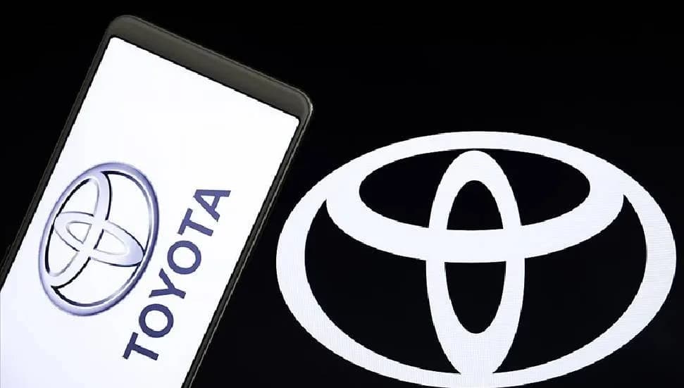 Toyota, gösterge paneli ekranı sorunu nedeniyle ABD'de 500 binden fazla aracı geri çağırıyor