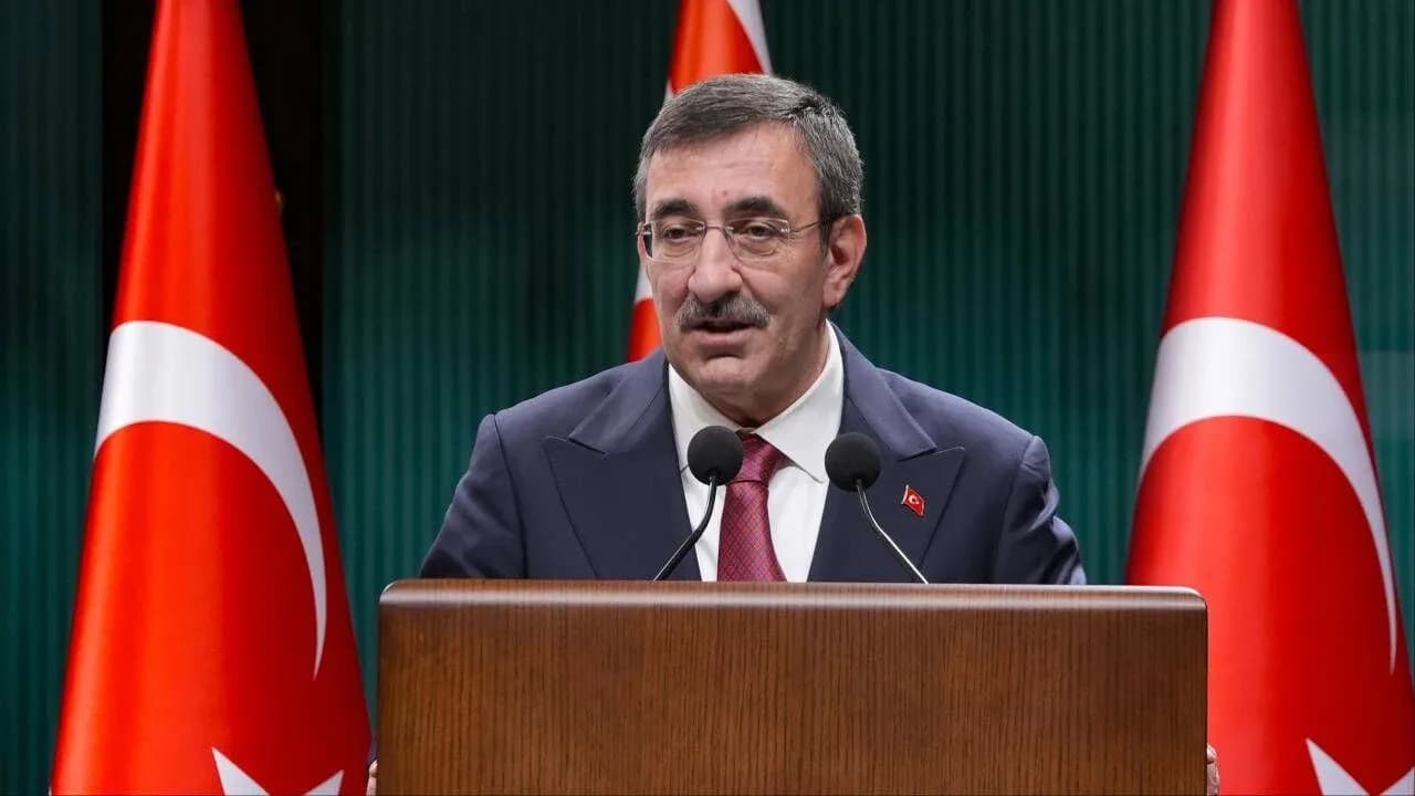 Yılmaz: Önceliğimiz yolcuların ve mürettebatın kurtarılmasıdır