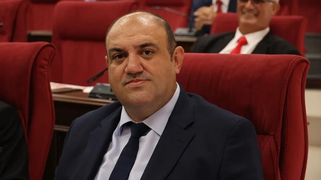 Devrim Barçın: "Hemşire açığı büyüyor, atama bekleyenler göreve başlatılmalı"