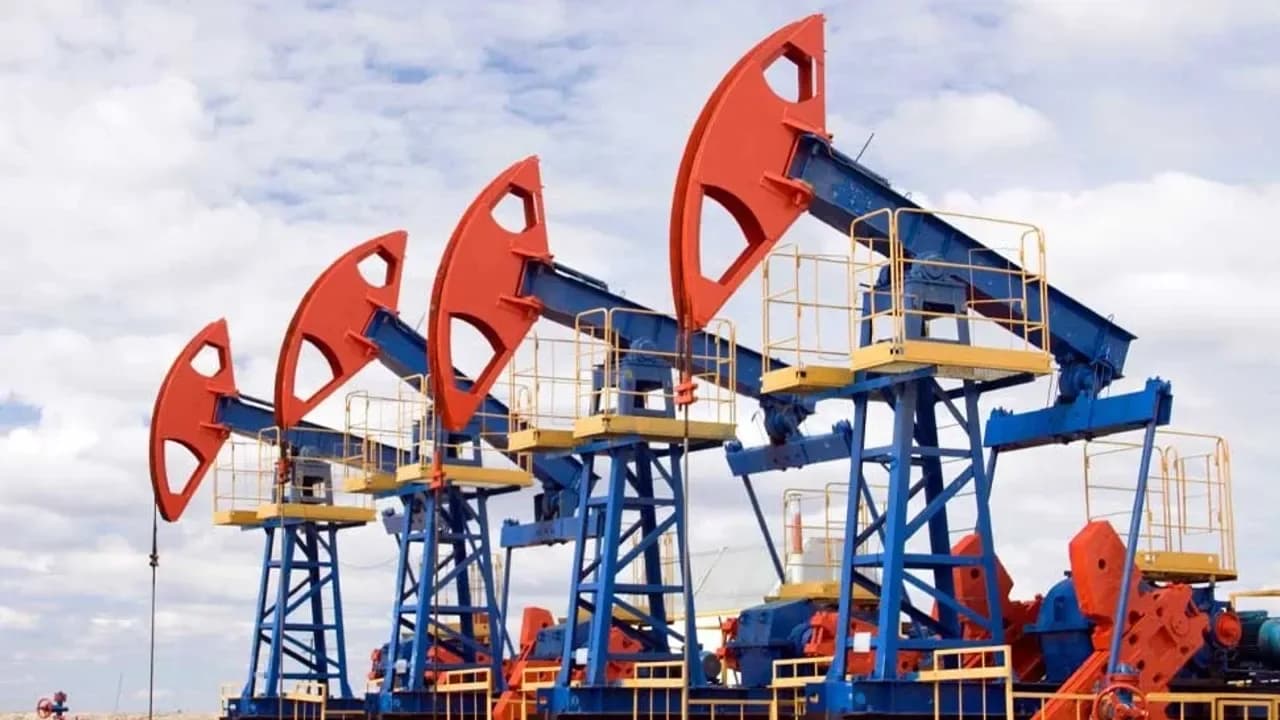 Petrol, İran-Umman görüşmelerindeki ilerleme sinyalleriyle geriledi!