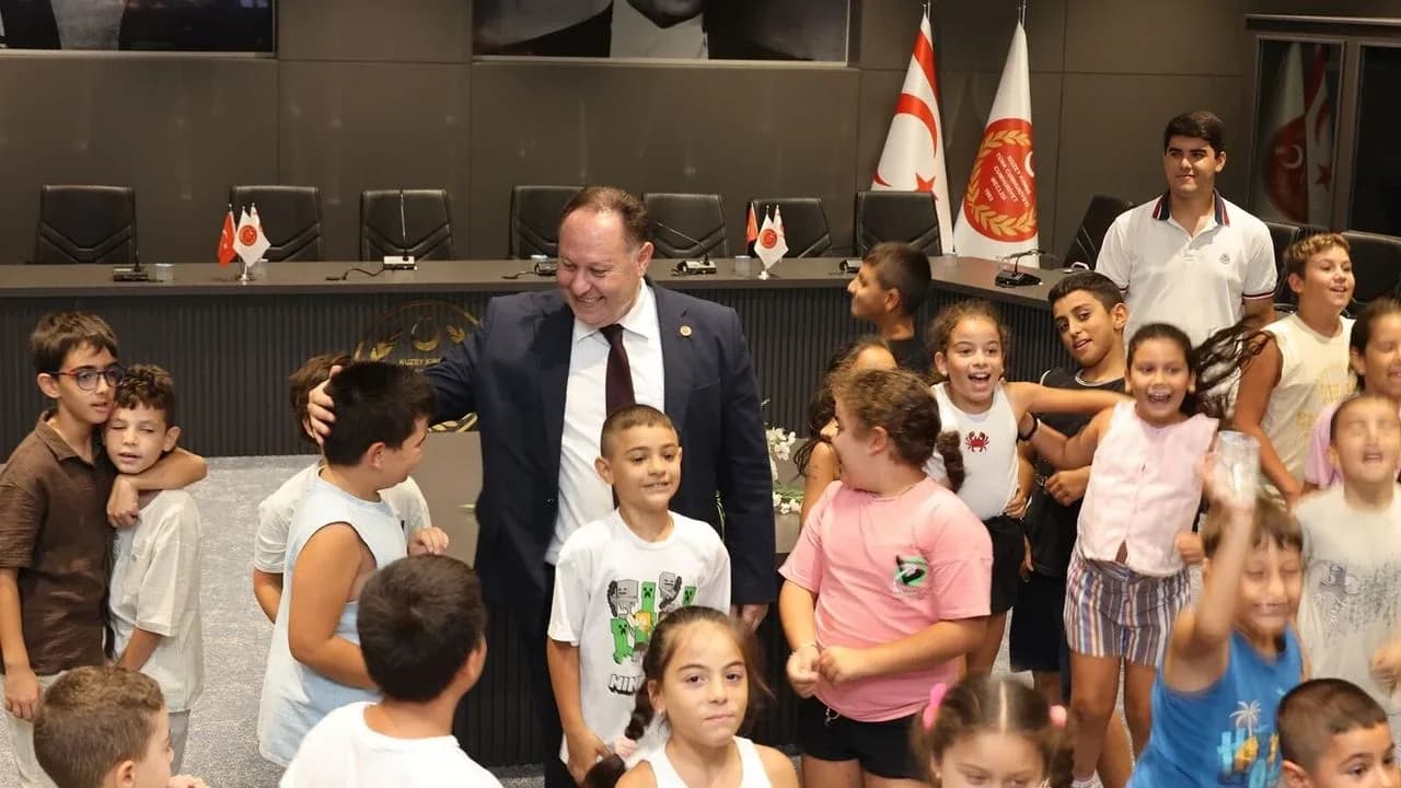 Öztürkler: Geçmişini bilen çocuklar geleceği daha güçlü inşa eder
