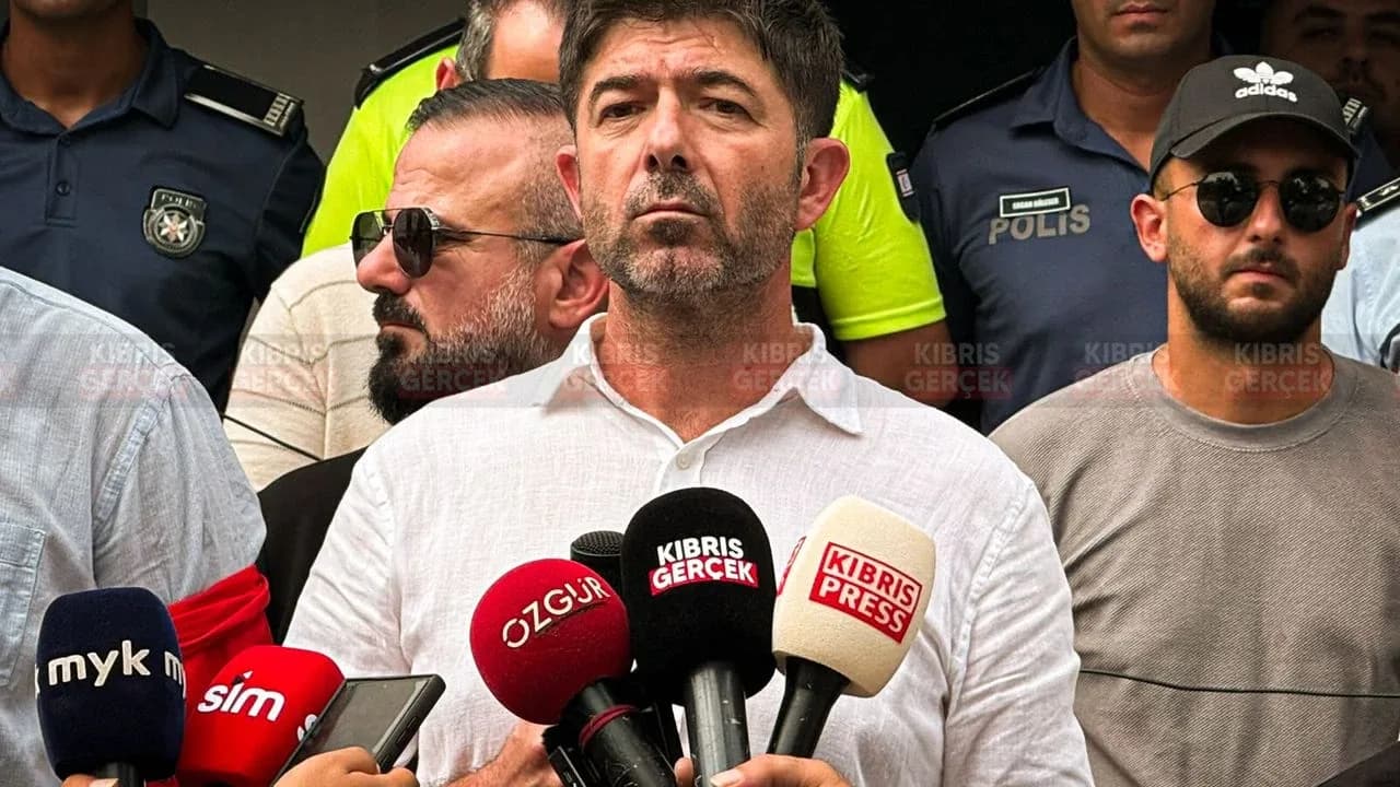 KTOEÖS Eğitim Bakanlığı Önünde Eylem Yaptı: “Sinmeyeceğiz, Susmayacağız”