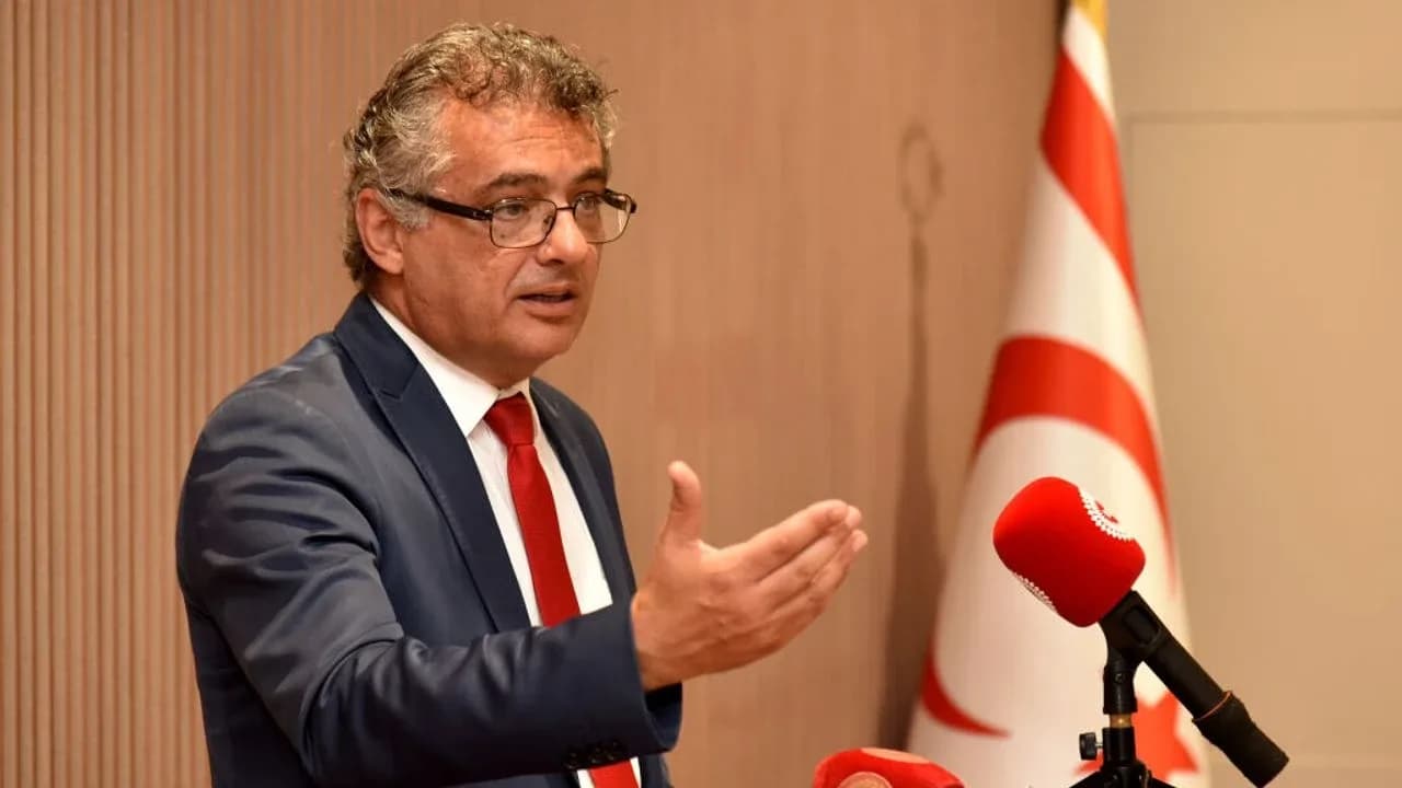 Erhürman: Kıbrıslı Türklerin görünmez kılınmaya çalışılması çözüm çabalarına zarar veriyor