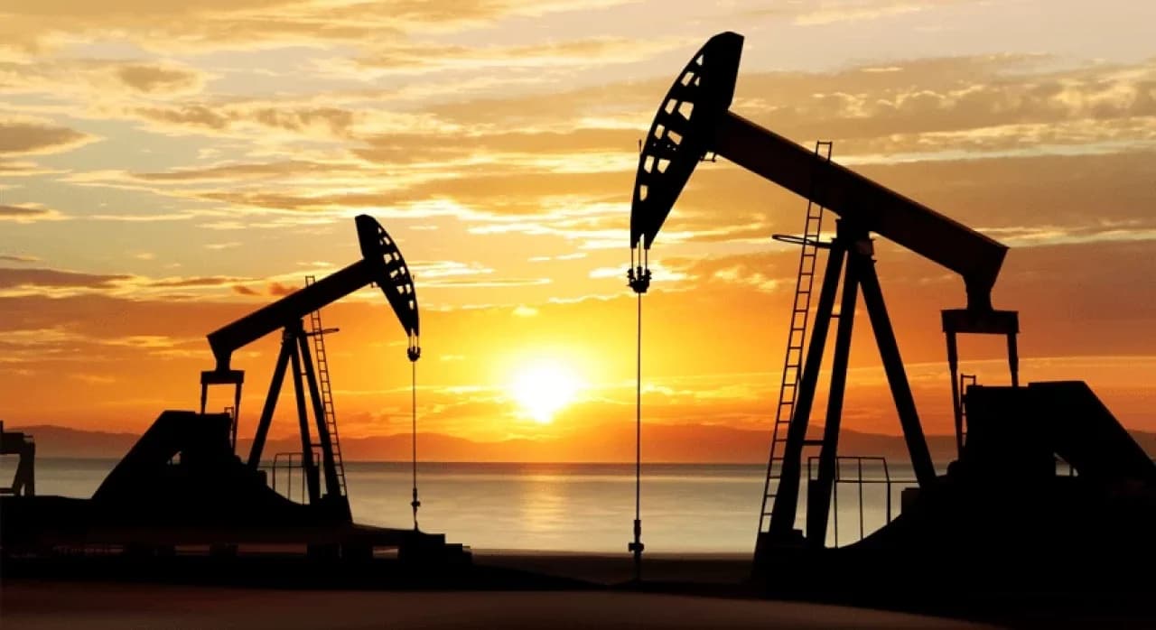 Petrol arz endişeleriyle yükselmeye devam ediyor