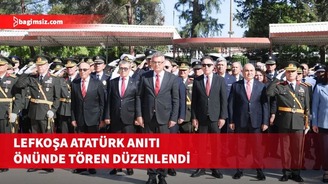 30 Ağustos Zafer Bayramı dolayısıyla Atatürk Anıtı'nda tören düzenlendi