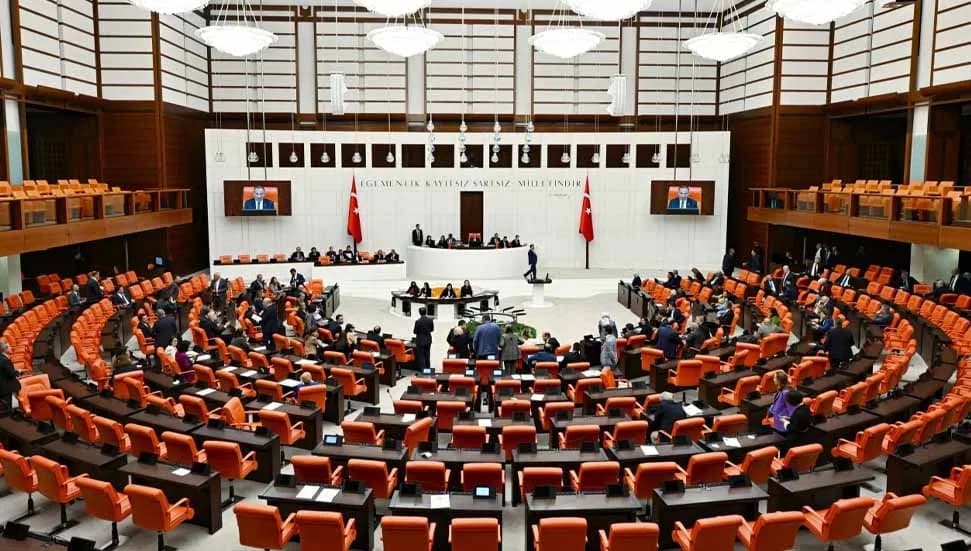 360 milletvekilinin imzasıyla TBMM'ye sunulan "Terörsüz Türkiye" teklifinde ilk adım atıldı