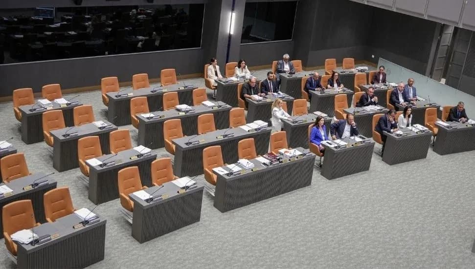 Hükümet Meclis’e gelmedi: Olağanüstü toplantı nisap engeline takıldı