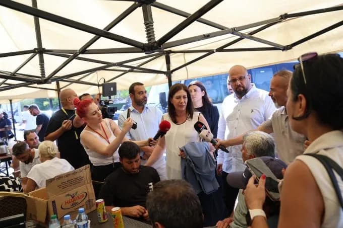 İncirli: “Hükümet dağınık, çelişkili ve eksik bilgilendirme halinden çıkmalı”