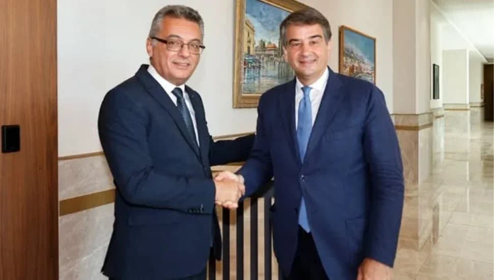 Rum basını: AB, Kıbrıs sorununda Erhürman’a yatırım yapıyor