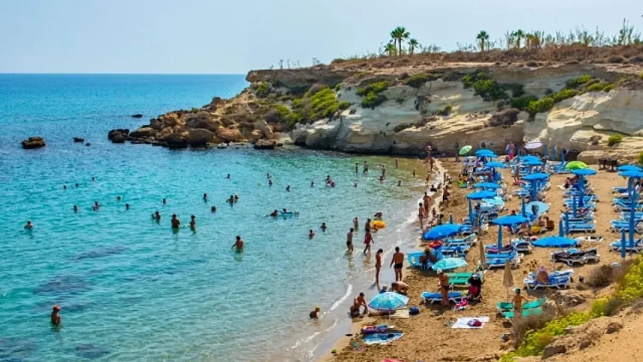 Güney Kıbrıs'ta 728 otelden sadece 141'i işletme iznine sahip