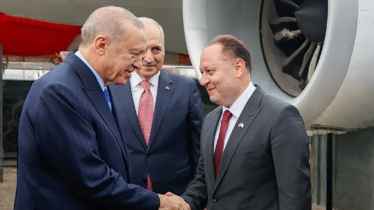 Öztürkler, AK Parti’nin kuruluş yıl dönümünü kutladı