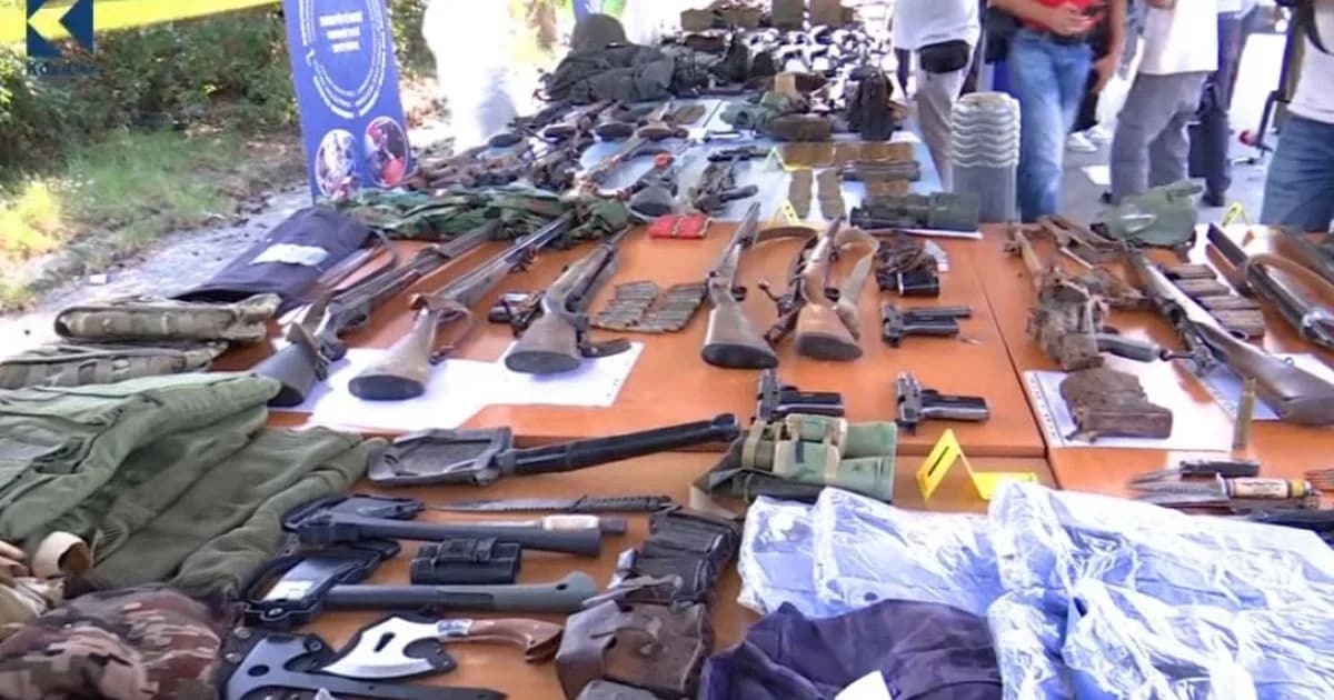 Kosova’da toplu mezarların yakınında çok sayıda silah ve mühimmat bulundu