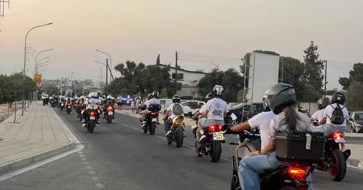 Kıbrıslı Rum motosikletliler Metehan’a geldi: Geçişler tedbir amacıyla durduruldu