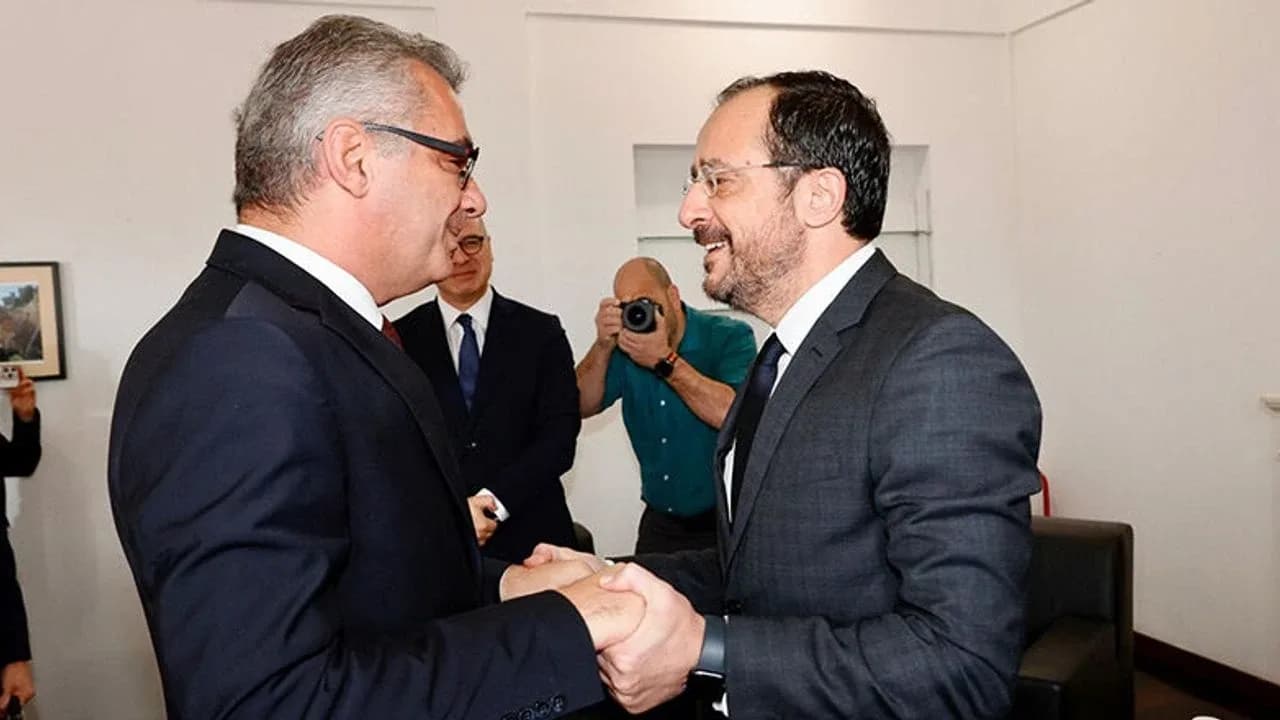 Erhürman ile Hristodulidis çarşamba günü ara bölgede görüşecek