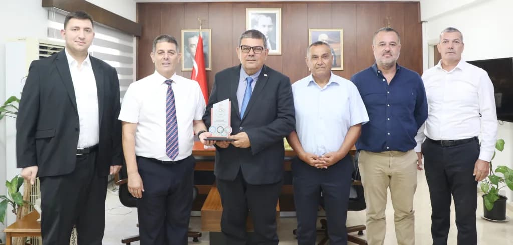 Maliye Bakanı Berova, Milli Olimpiyat Komitesi’ni kabul etti
