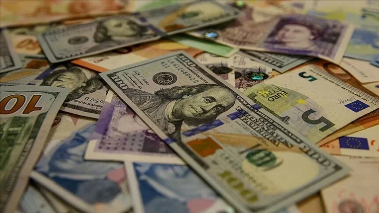 Dolar rekor tazeledi!