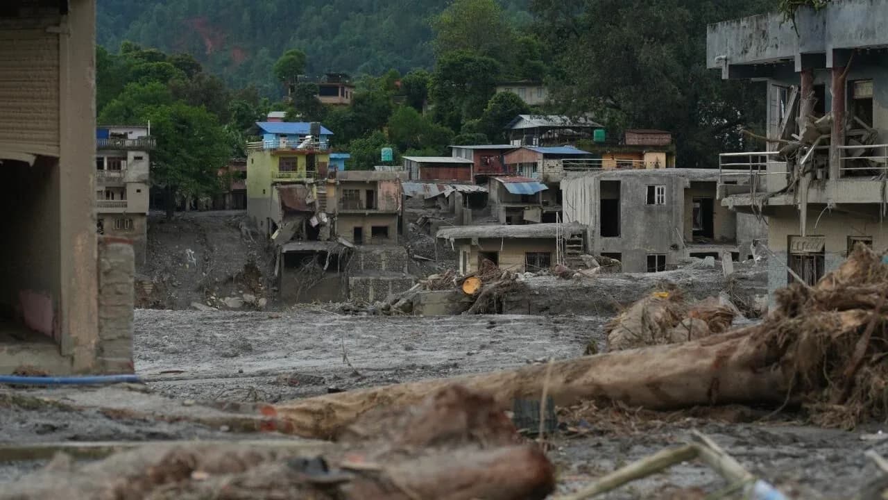 Nepal'de bir baraj daha patladı!