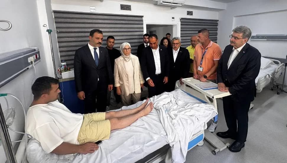 AK Parti Genel Başkan Yardımcısı Yayman, kazazedeleri ziyaret etti