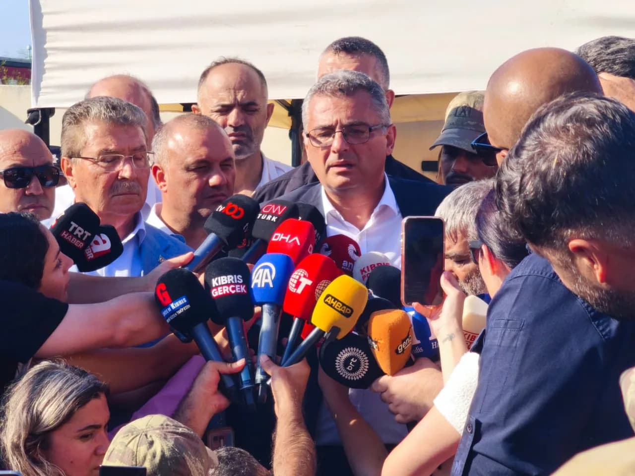 Erhürman: Gemi olduğu değerlendirilen cisim 550 metre derinlikte tespit edildi