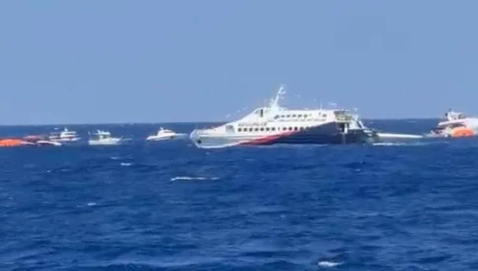 Rum basını, Filo Jet faciasına yer vermeye devam ediyor: Sefere uygunluk belgesi olan gemi su alıyor