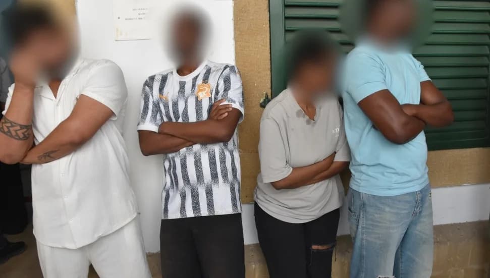 İzinsiz ikamet ettiği tespit eidlen 4 kişi 1 gün daha poliste tutuklu
