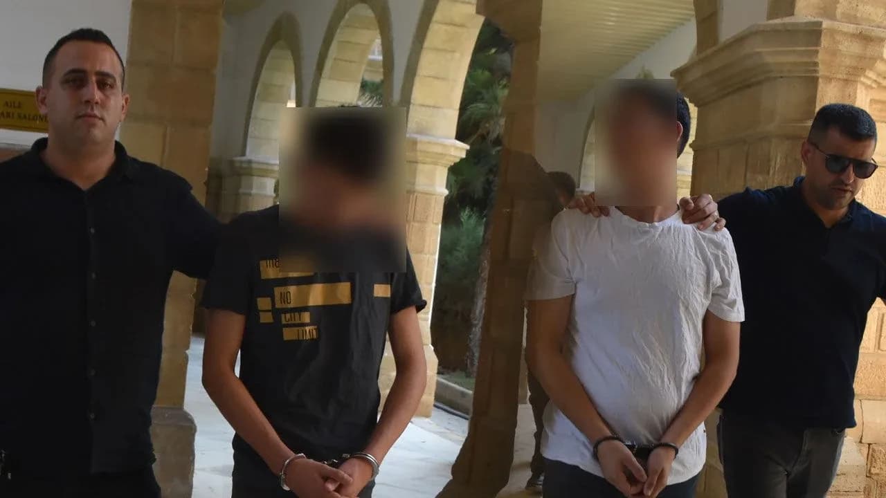 Lefkoşa’daki galeri kundaklama olayında 2 zanlıya 3 gün tutukluluk