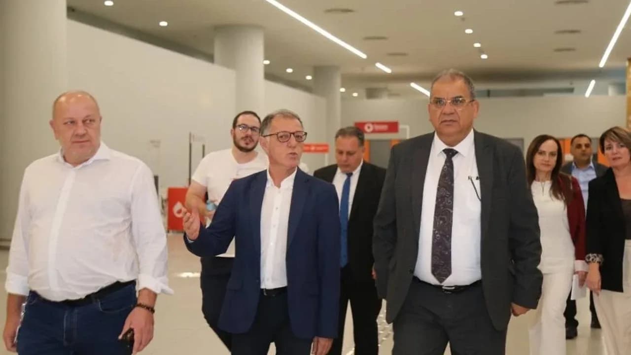Faiz Sucuoğlu Ercan Havalimanı’nda incelemelerde bulundu